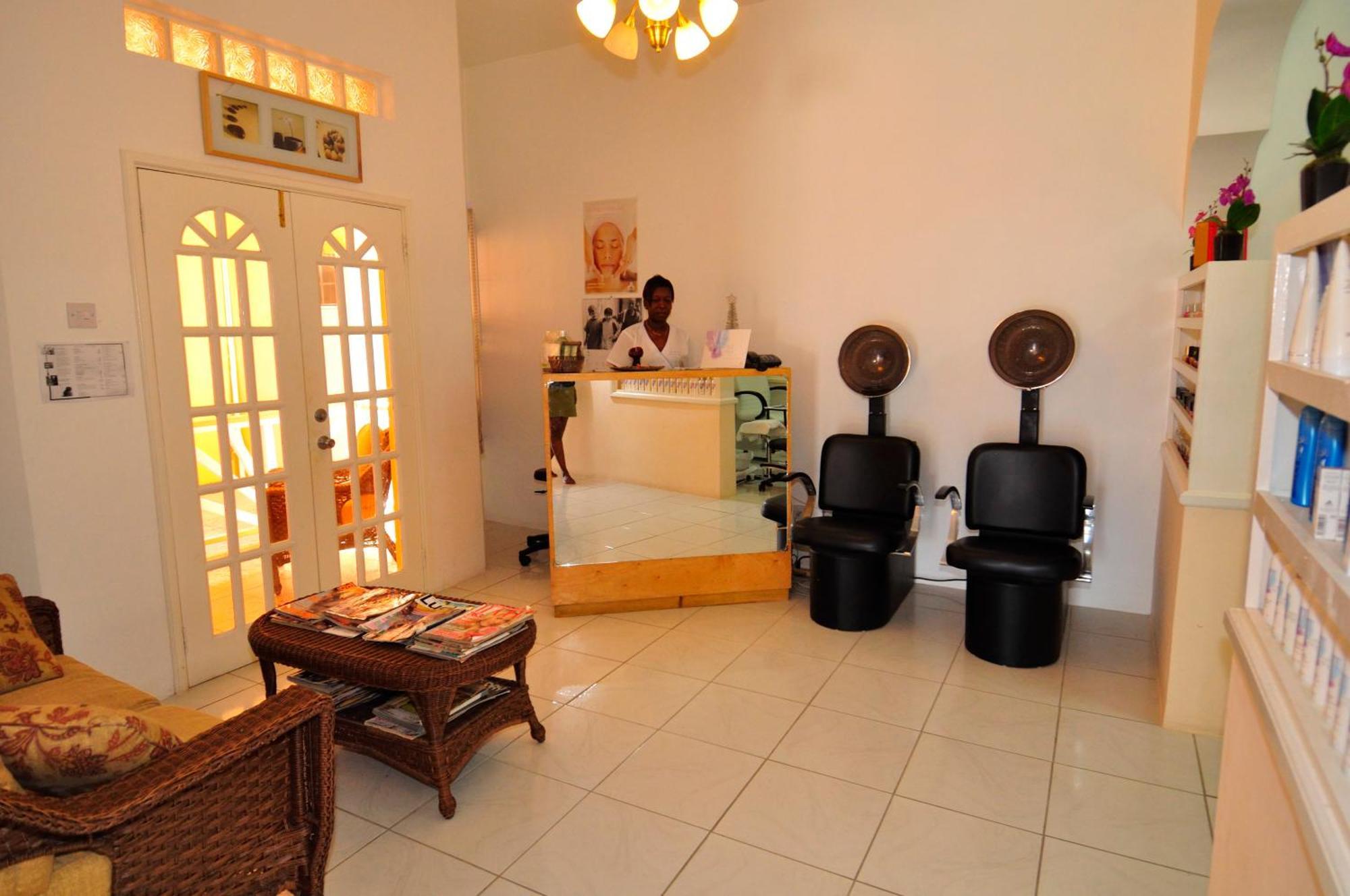 La Heliconia & Day Spa St. George's Exterior foto